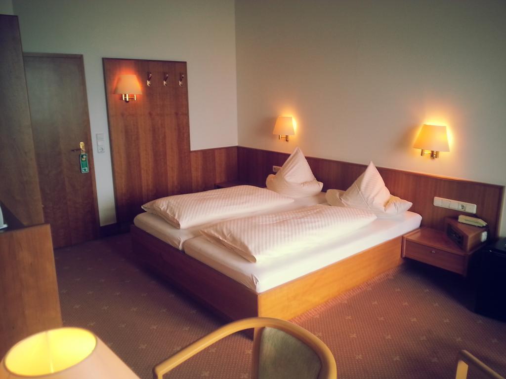 Hotel Seewirt นอนเนนฮอร์น ห้อง รูปภาพ