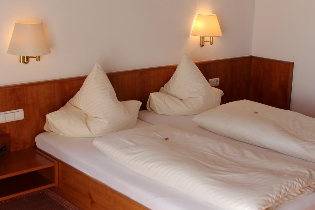 Hotel Seewirt นอนเนนฮอร์น ภายนอก รูปภาพ
